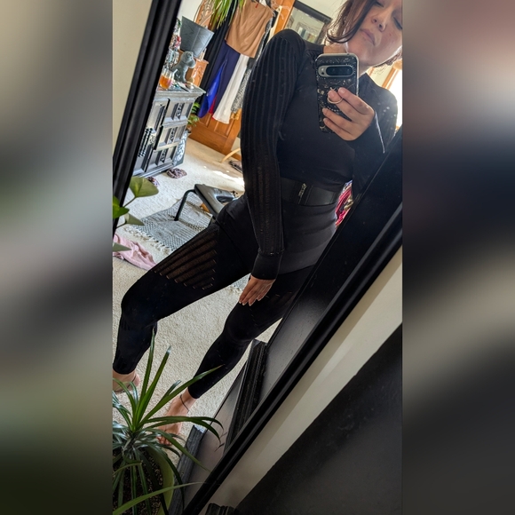 Amazing athletic set🔥🔥🔥 - Picture 10 of 17